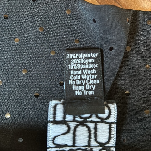 Clara Sun Woo Sparkle Embossed cropped Palazzo Pant - Picture 5 of 5